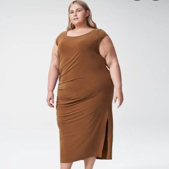 Universal Standard Dresses & Skirts - Universal Standard Rachel Ruched Midi Dress Caramel Tan Brown Large